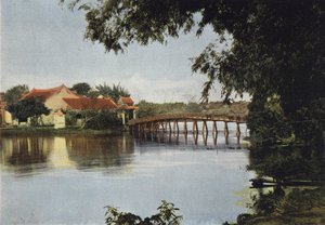 河内，小湖